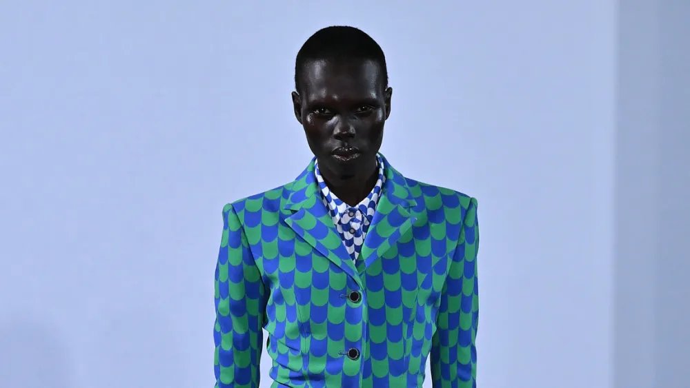 Anrealage Spring 2027 Ready-to-Wear Runway, Fashion Show & Collection Review