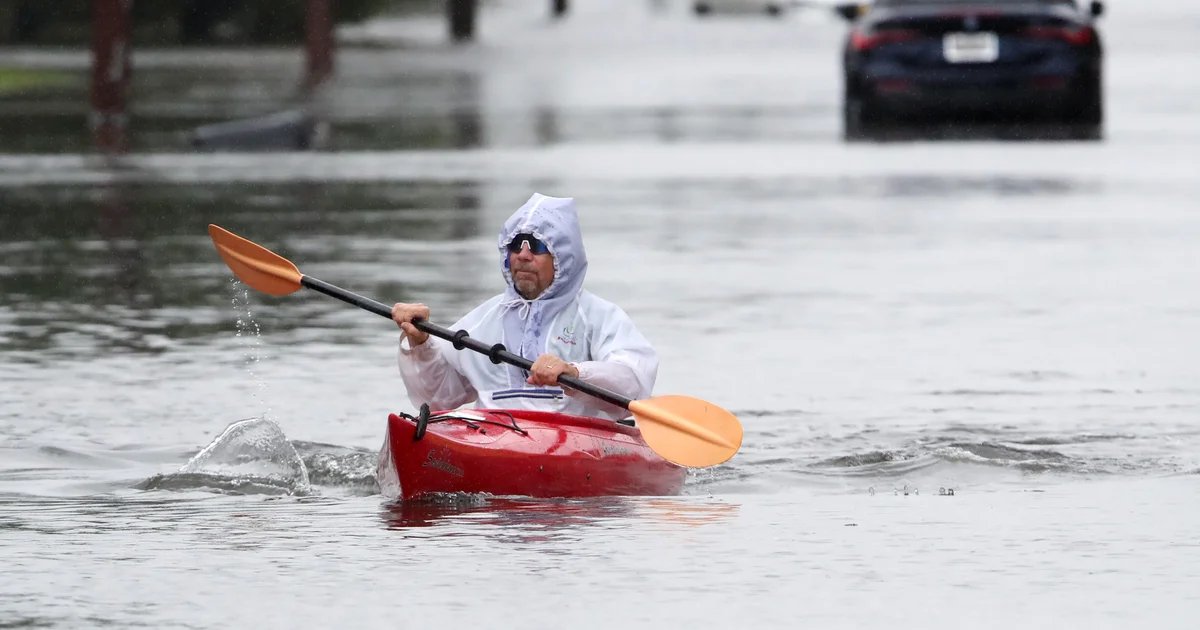 Nor’easter continues to drench parts of East Coast, bringing deadly winds and flooding to New York, New Jersey