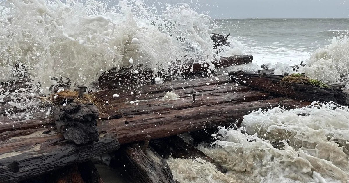 Possible 1884 shipwreck exposed by nor’easter on Nantucket: “It’s still there”