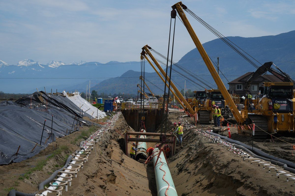 Ottawa opens up 15% Trans Mountain equity stake to Indigenous groups on pipeline path