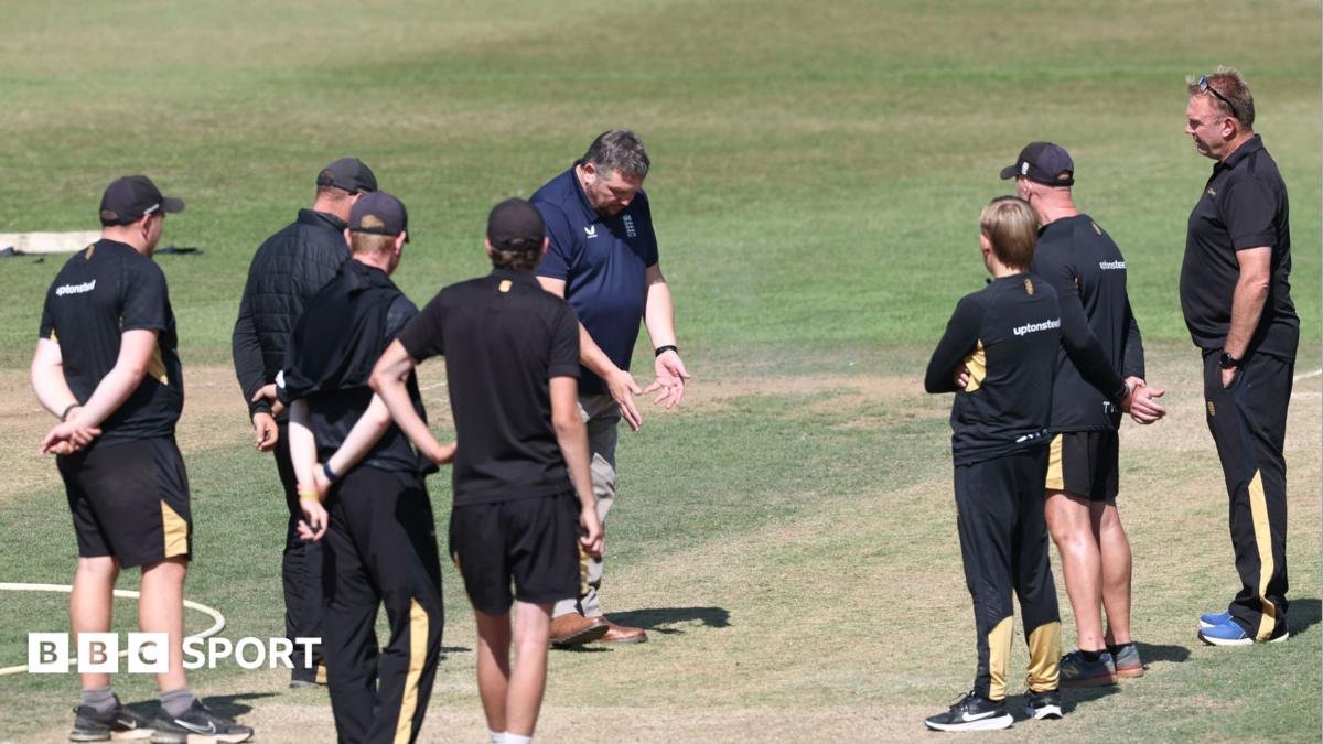 Leicestershire charged over Grace Road pitch in win over Glamorgan