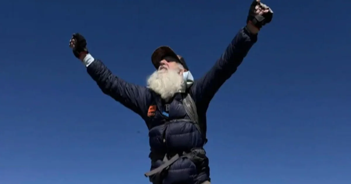 Retired Navy veteran reclaims title of oldest person to finish crossing Appalachian Trail