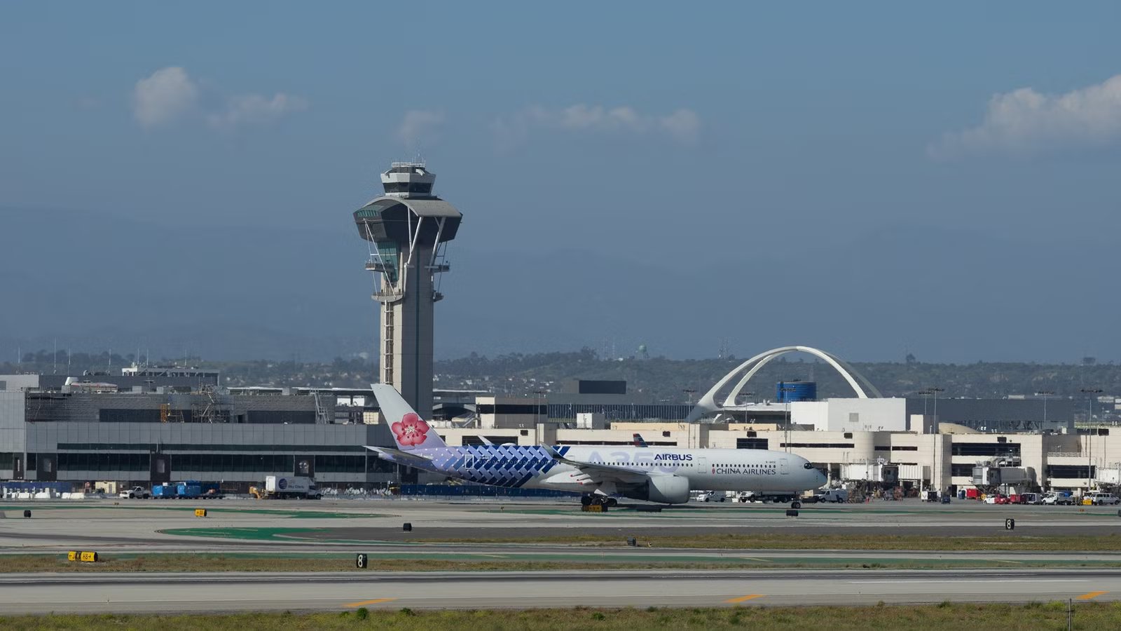 FAA To Introduce New AI System To Help Manage Air Traffic As Early As Monday