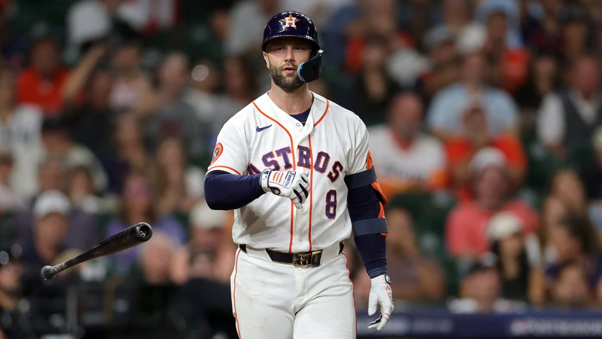 ‘Pissed off’ Astros players call out booing home fans after Game 1 loss vs. White Sox