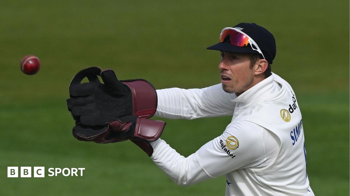 John Simpson: Nottinghamshire sign wicketkeeper from Sussex