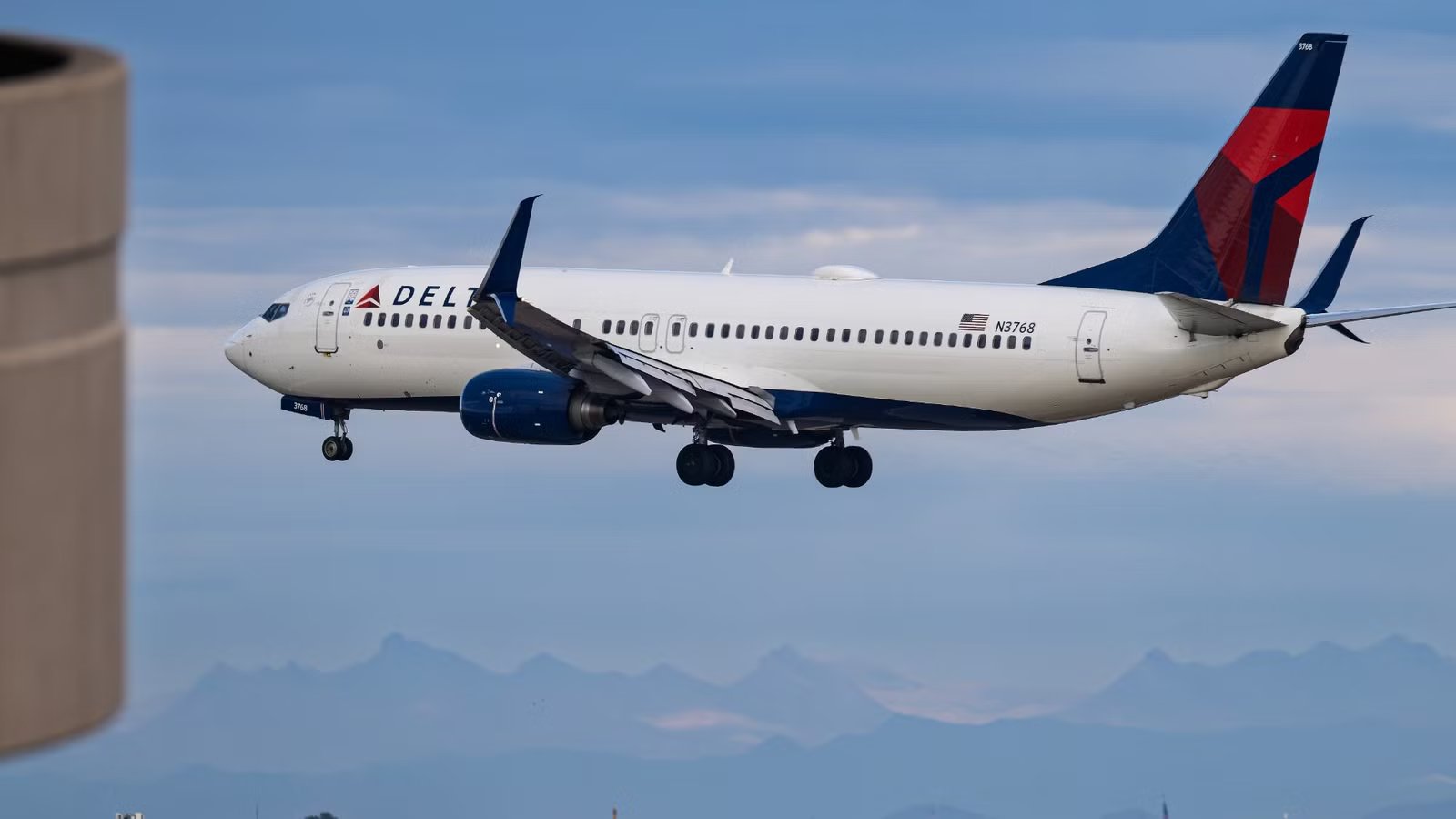 “Pretty Traumatic”: Delta Boeing 737 Drops To 9,000 Feet As Oxygen Masks Deploy