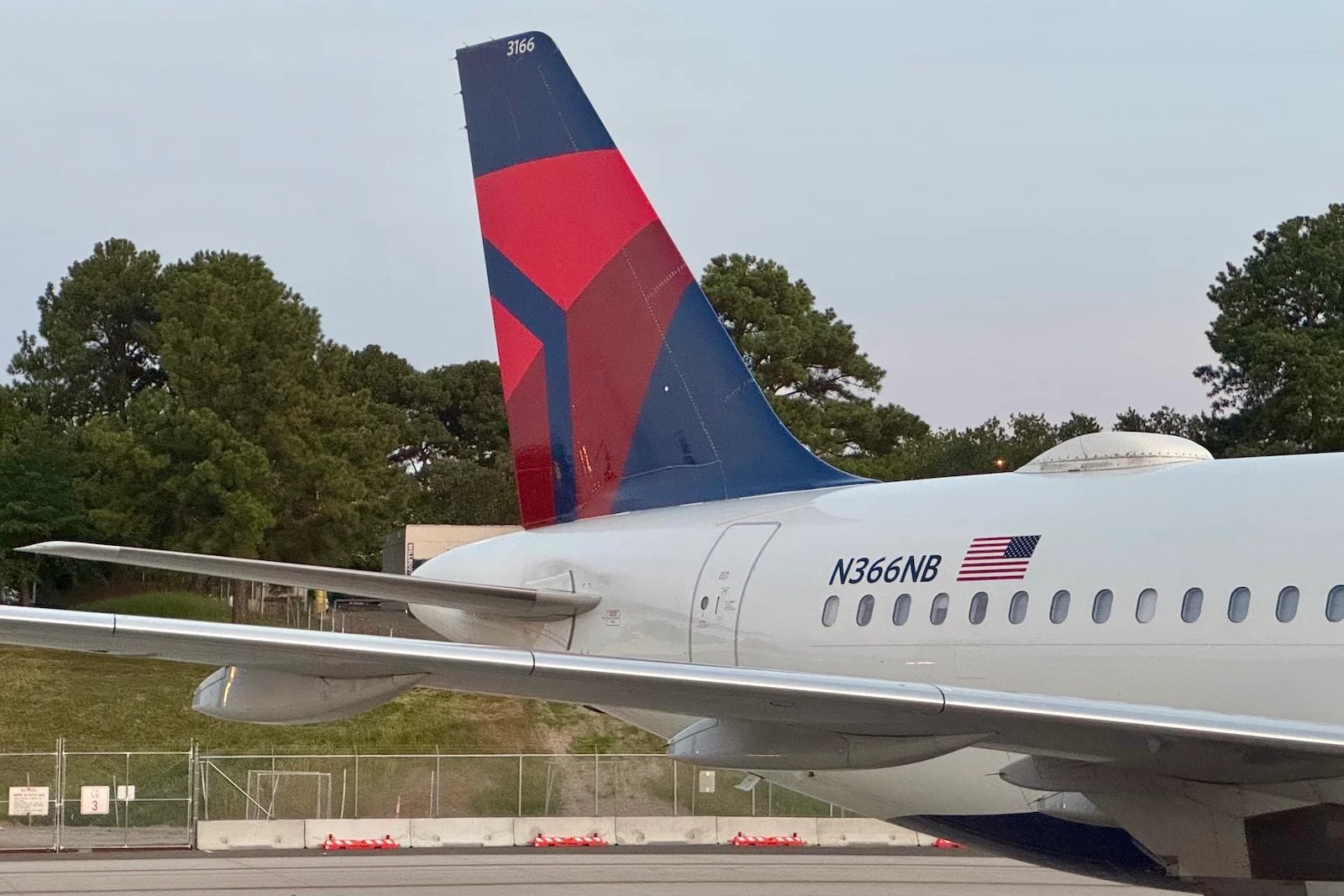 Delta Air Lines cuts 5 routes in New York City, Las Vegas