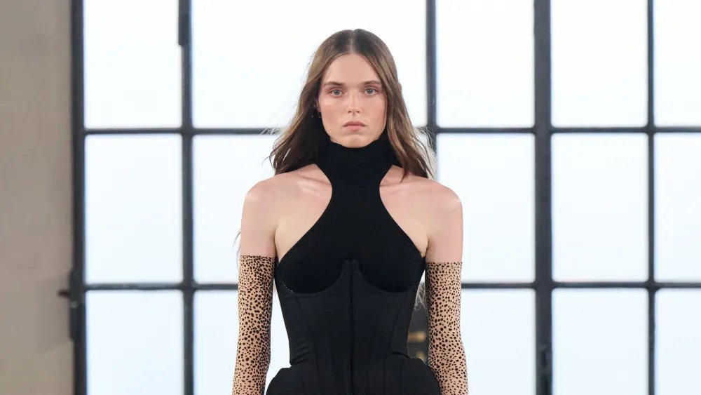 Elisabetta Franchi Spring 2027 Ready-to-Wear Runway, Fashion Show and Collection Review