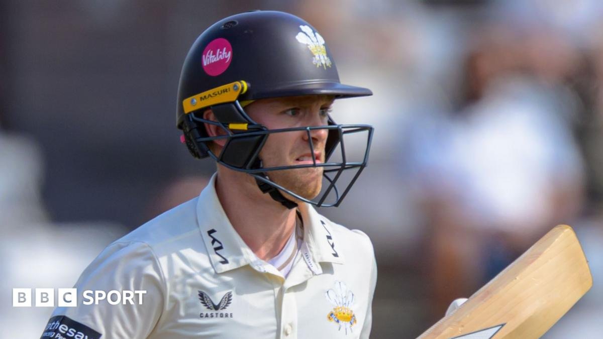 County Championship: Surrey beat Yorkshire by one wicket