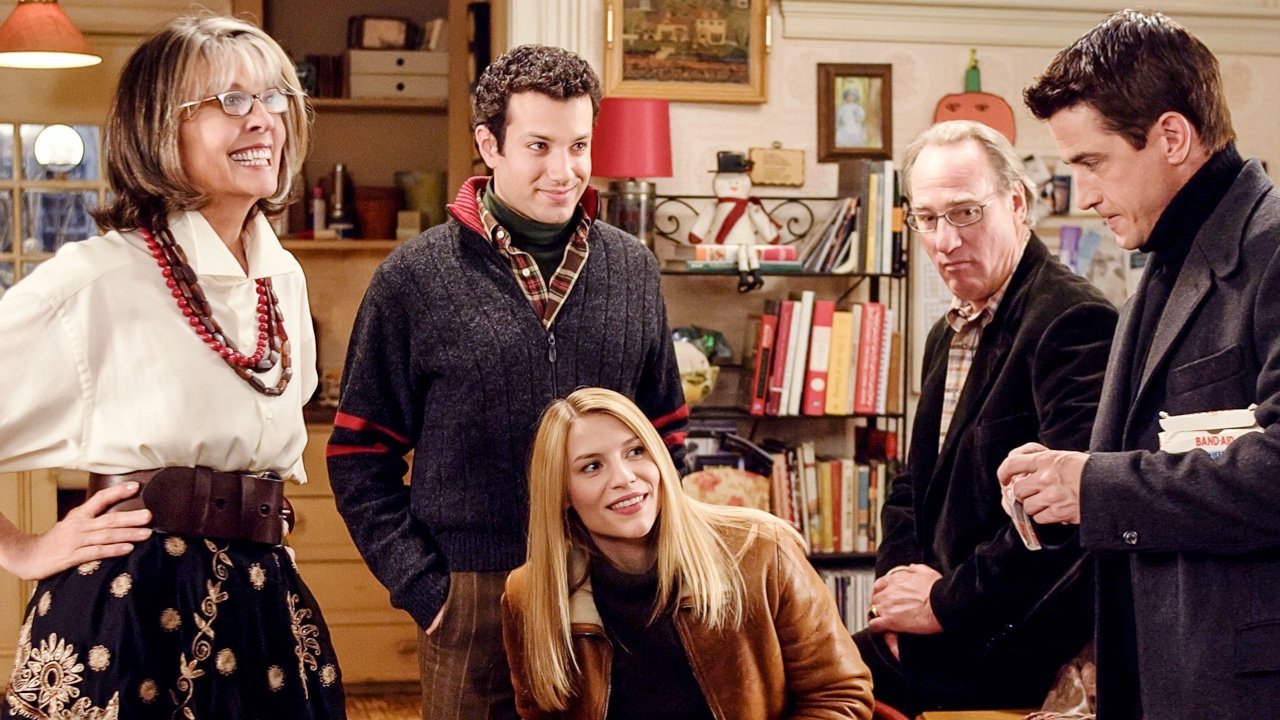 Main Cast Returning for ‘The Family Stone’ Sequel