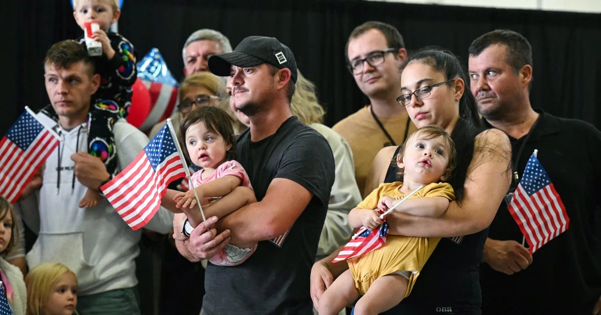 Trump administration to welcome up to 17,500 more White South Africans as refugees