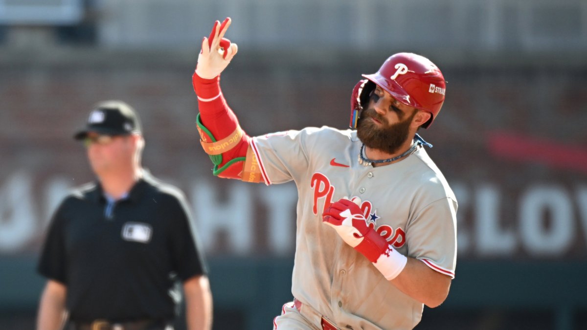 Phillies vs. Braves: Bryce Harper saves season with huge home run after ugly misplay