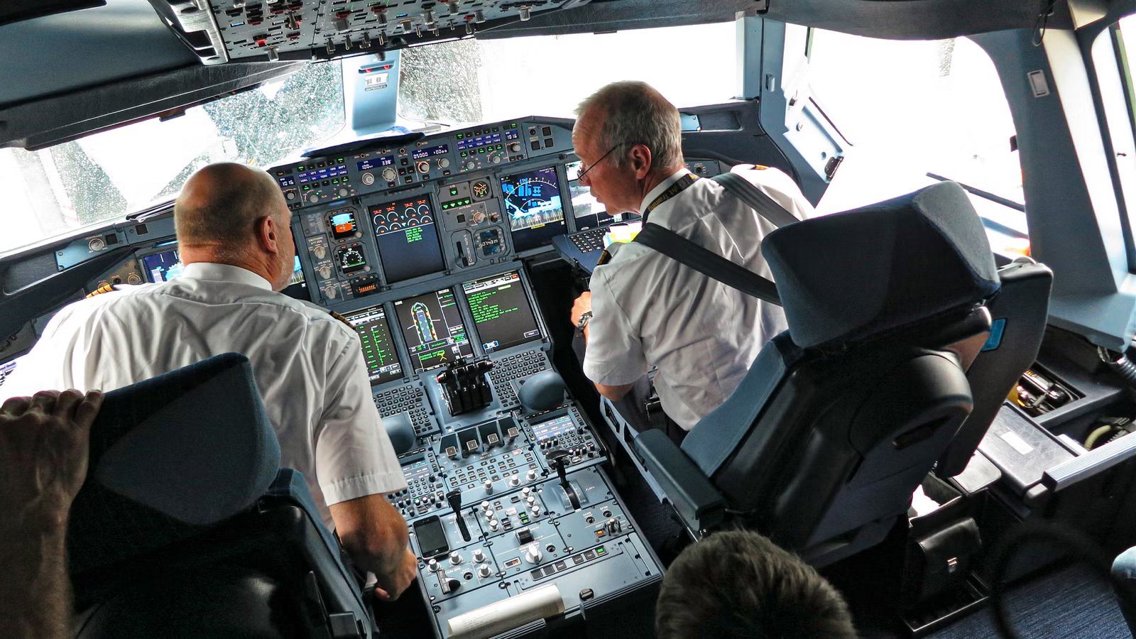 How Much Money Do Airbus A380 Pilots Earn In 2026?