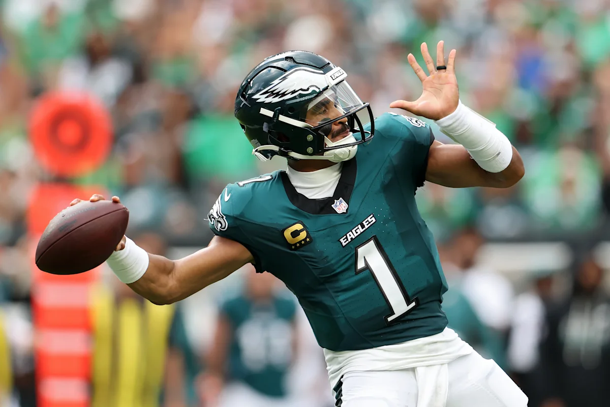 Jalen Hurts proves he can adapt while Eagles OC Sean Mannion establishes proof of concept in win over Commanders