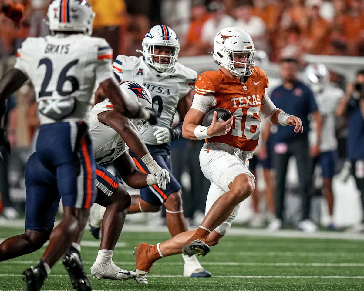 Texas Longhorns didn’t drop hammer on UTSA. Are there concerns entering SEC play? | Golden