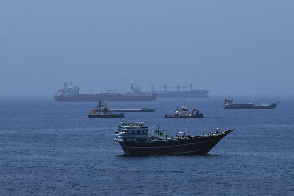 Oil Extends Gain as Iran Says Hormuz Deal With Oman Is Close