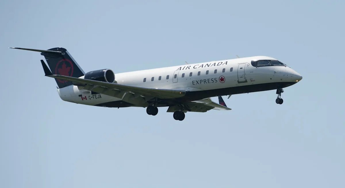 Jazz Aviation flight attendants vote in favour of strike mandate