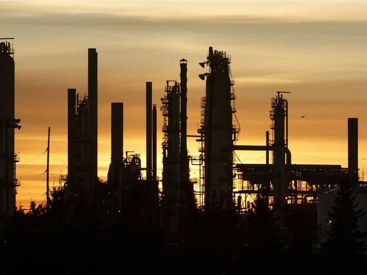 Crackageddon is upon us and Canadian refineries are raking it in: FP Video explains
