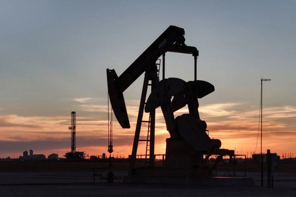 Oil prices rise to six-week highs on worsening Middle East conflict