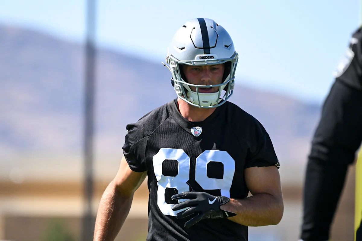 Brock Bowers injury update as Raiders TE undergoes knee surgery