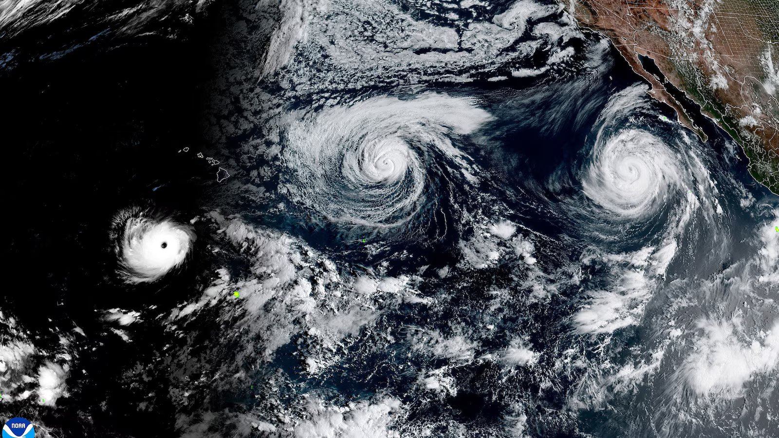 2 hurricanes making their way through Pacific Ocean: What to know about potential impacts to Hawaii, West Coast
