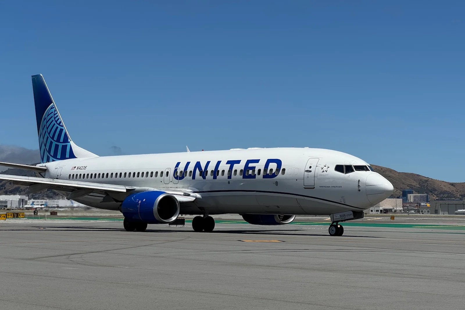 United makes standby easier, tests food ordering at the gate