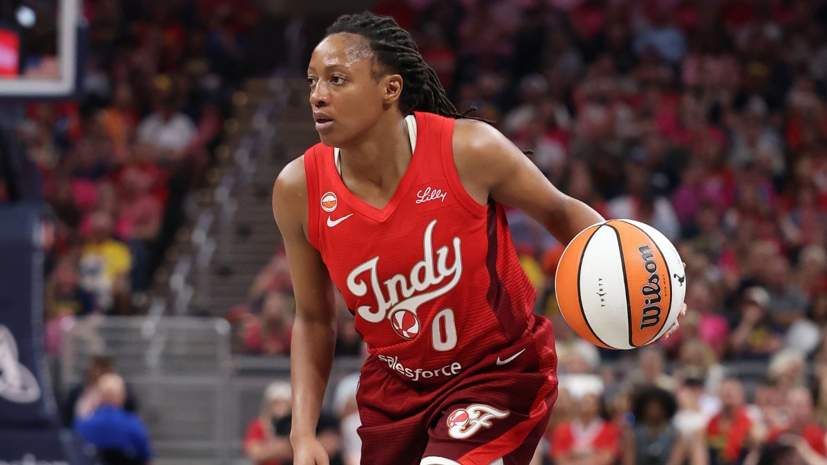 Kelsey Mitchell breaks A’ja Wilson’s WNBA single-season points record in Fever win