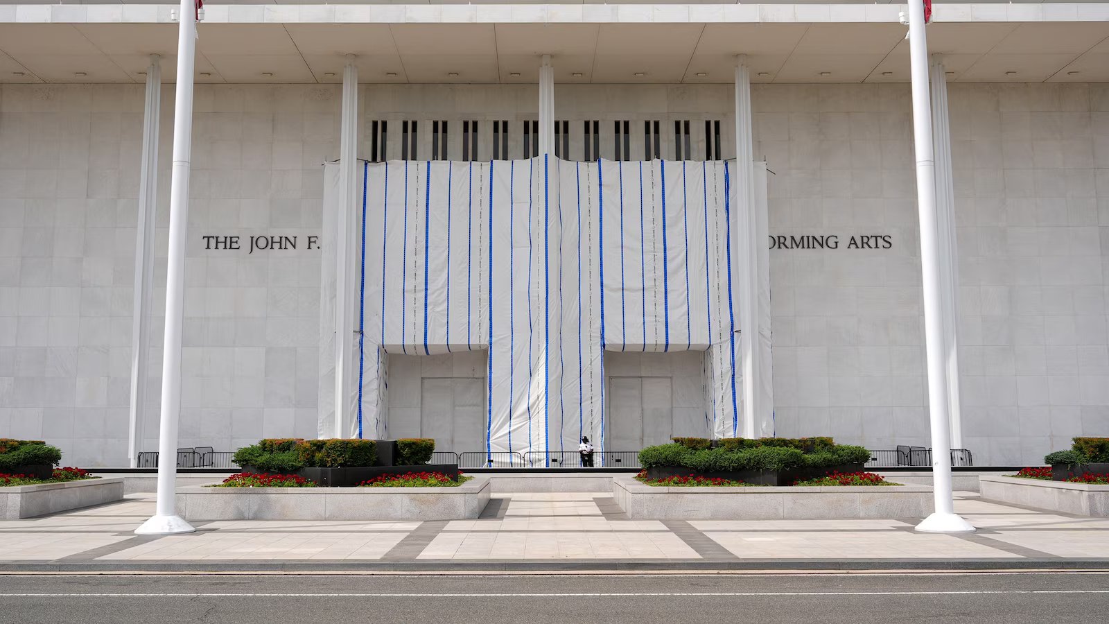 Piece of the Kennedy Center’s ceiling falls amid heavy rain in DC area