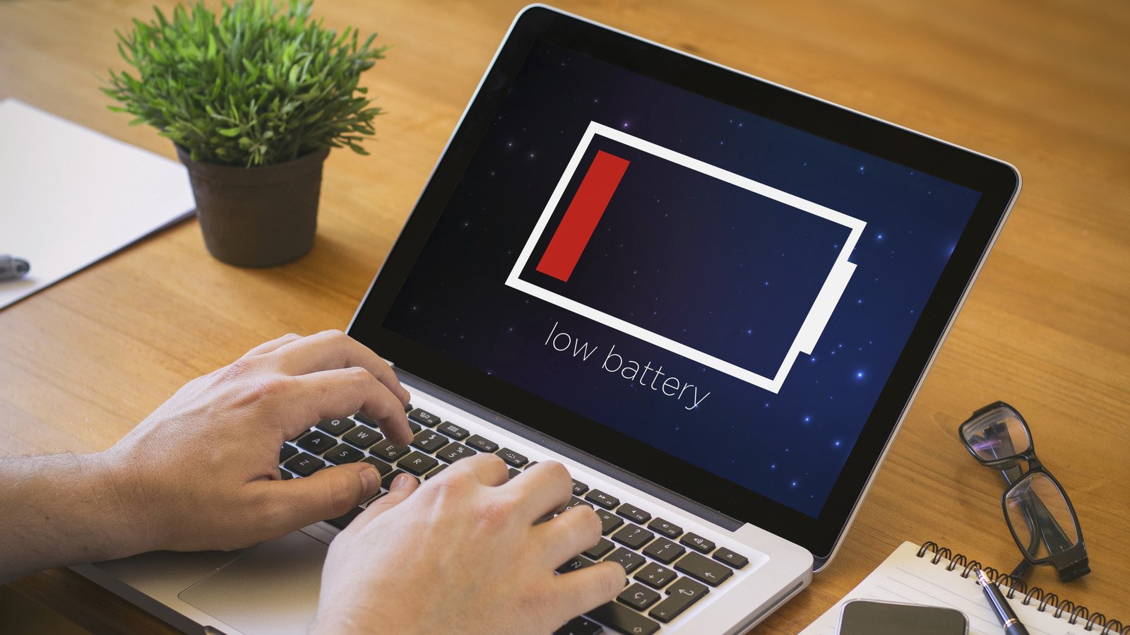 How Long Should A Laptop Battery Last On A Single Charge?