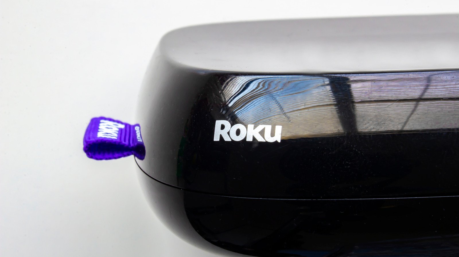 Why Your Roku Keeps Randomly Turning Off (And How To Fix It)