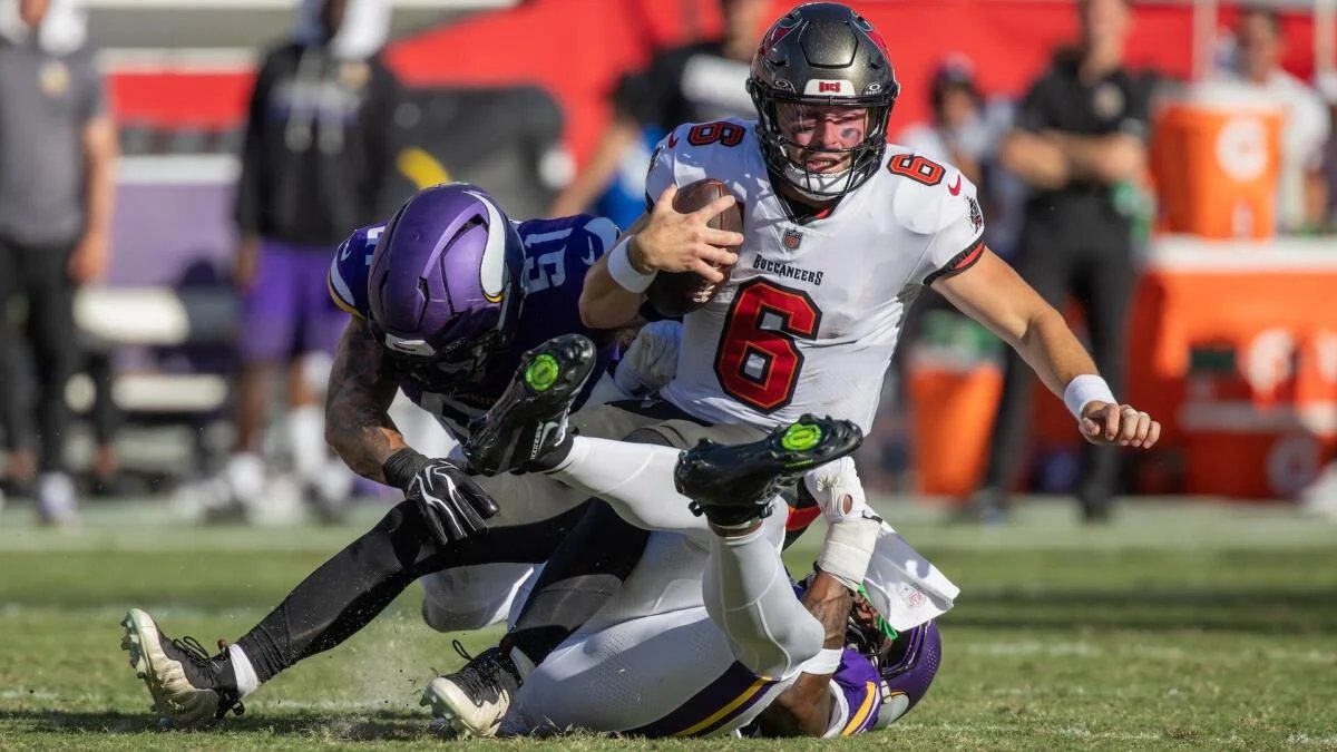Bucs’ Baker Mayfield to miss several weeks after injuring throwing hand