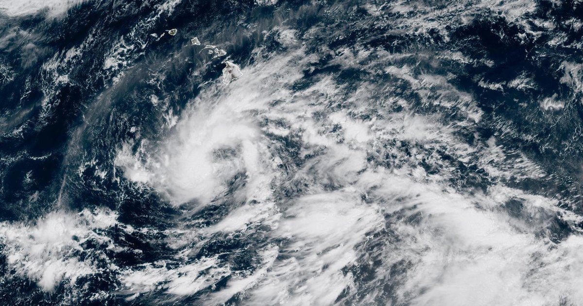 Tropical Storm Nolo forms in Pacific, Hawaii under hurricane watch