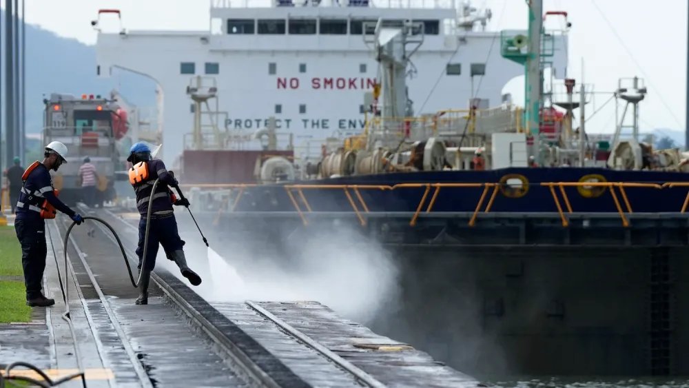Panama Canal Forecasts Fewer Ship Transits as El Niño Intensifies