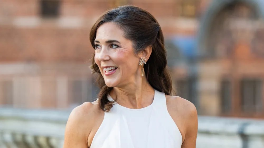 Queen Mary Styles Toni Maticevski for Carlsberg Foundation Anniversary