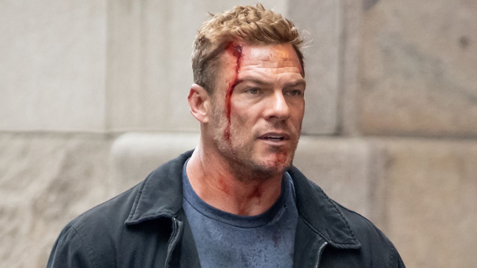 Reacher star Alan Ritchson is in talks to replace Jason Momoa on the Helldivers movie