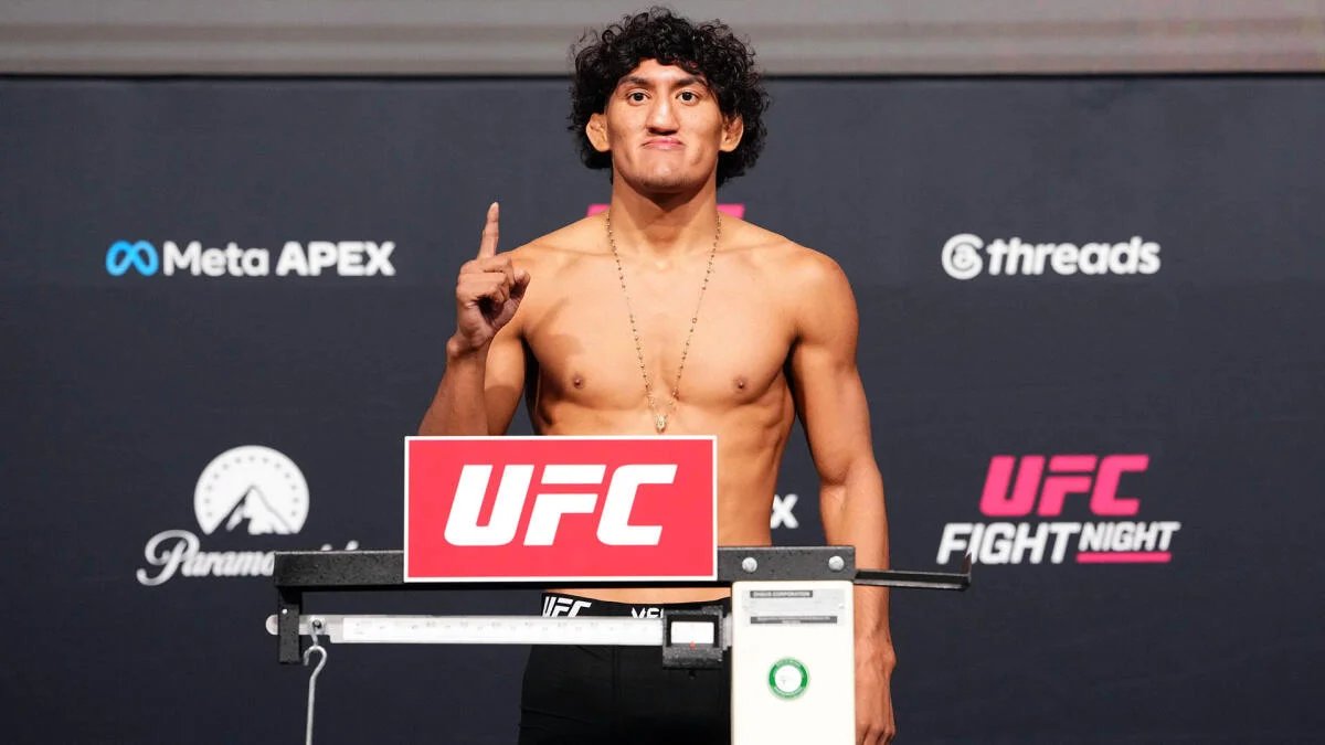 UFC Fight Night predictions, fight card, odds for Raul Rosas vs. Raoni Barcelos
