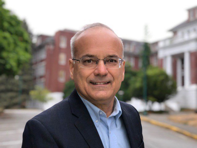 Coquitlam mayor alleges Metro Vancouver defamed him