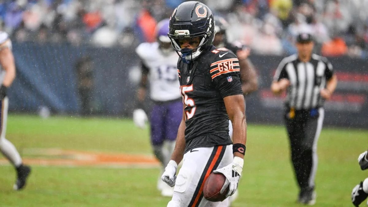 Bears vs. Eagles prediction, odds, time: ‘Monday Night Football’ model picks