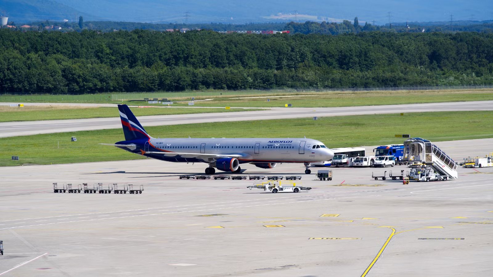 This Airbus A321 Has Been Sitting Abandoned In Switzerland For Over 4 Years: Here’s Why