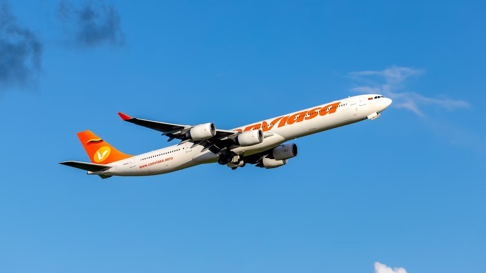 Commercial Flights Return Today To Venezuela’s Main Airport 10 Weeks After Deadly Earthquakes
