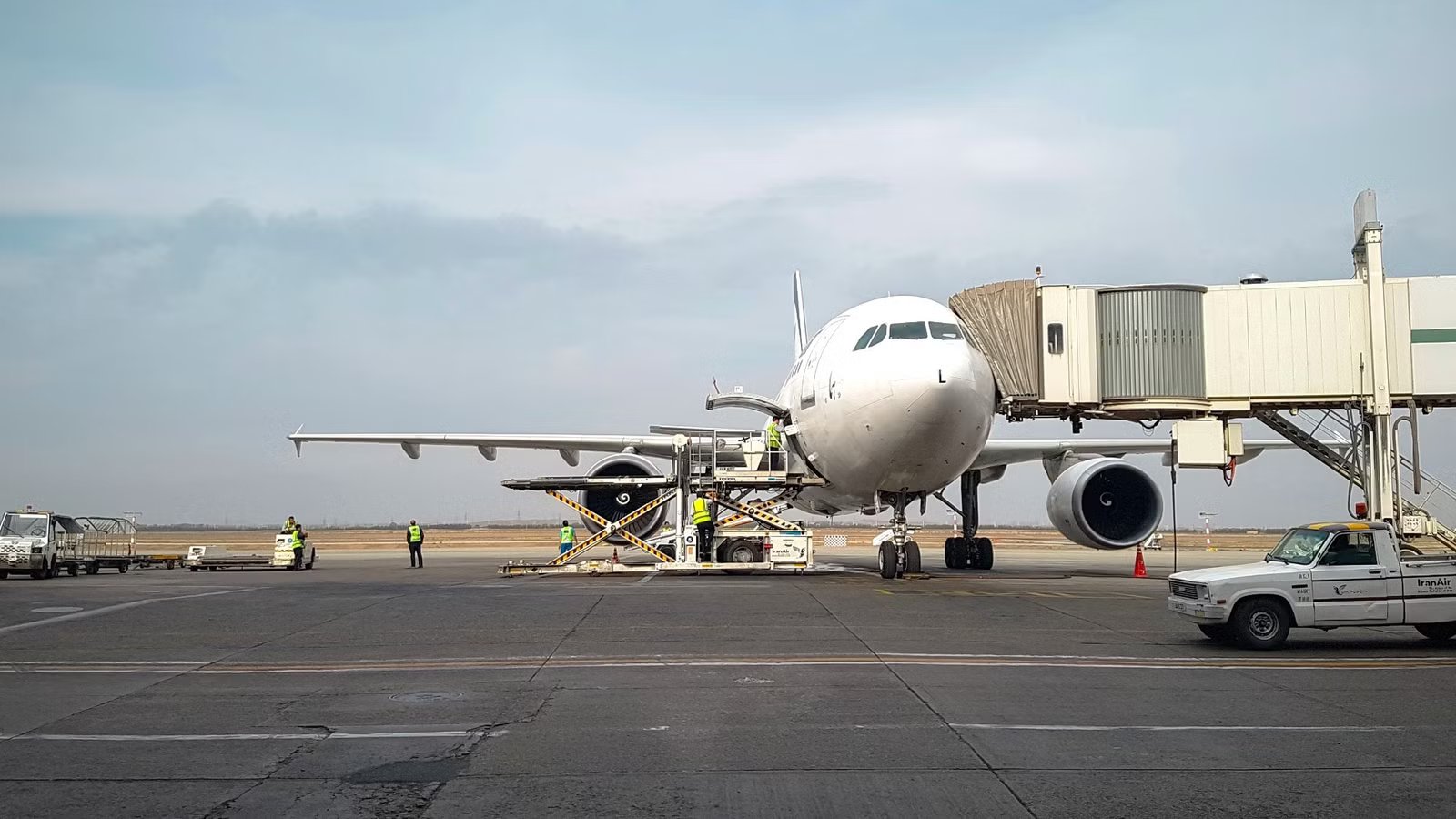 US Threatens Foreign Airports: Refuel This Country’s Planes & Lose Dollars