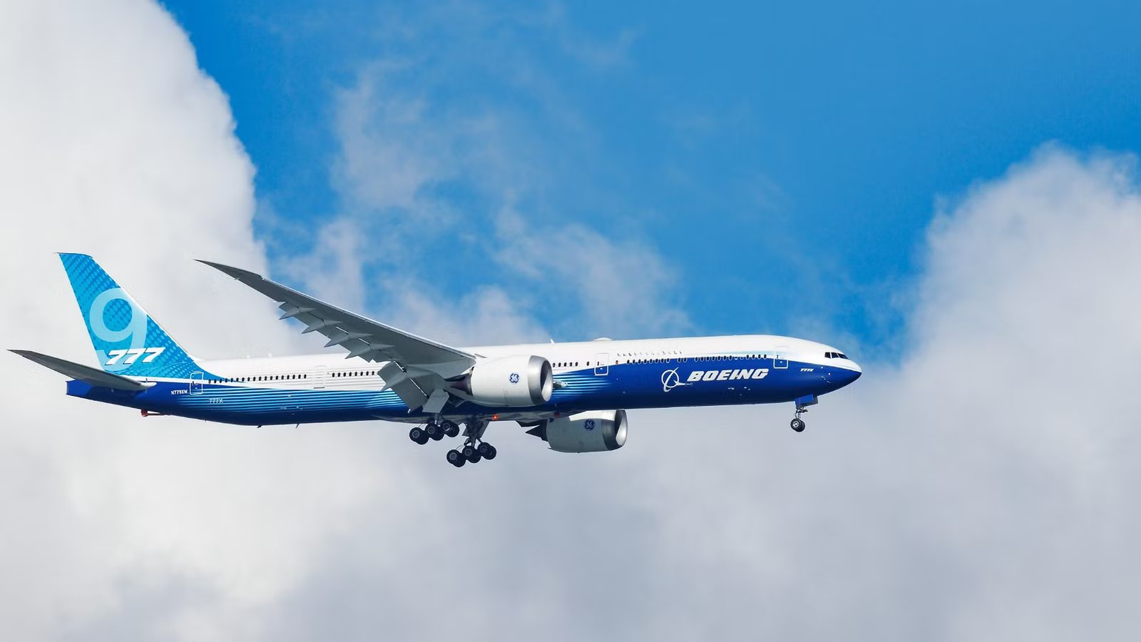 Boeing 777X Certification Faces Shutdown If 17,000 Engineers Strike, CEO Warns