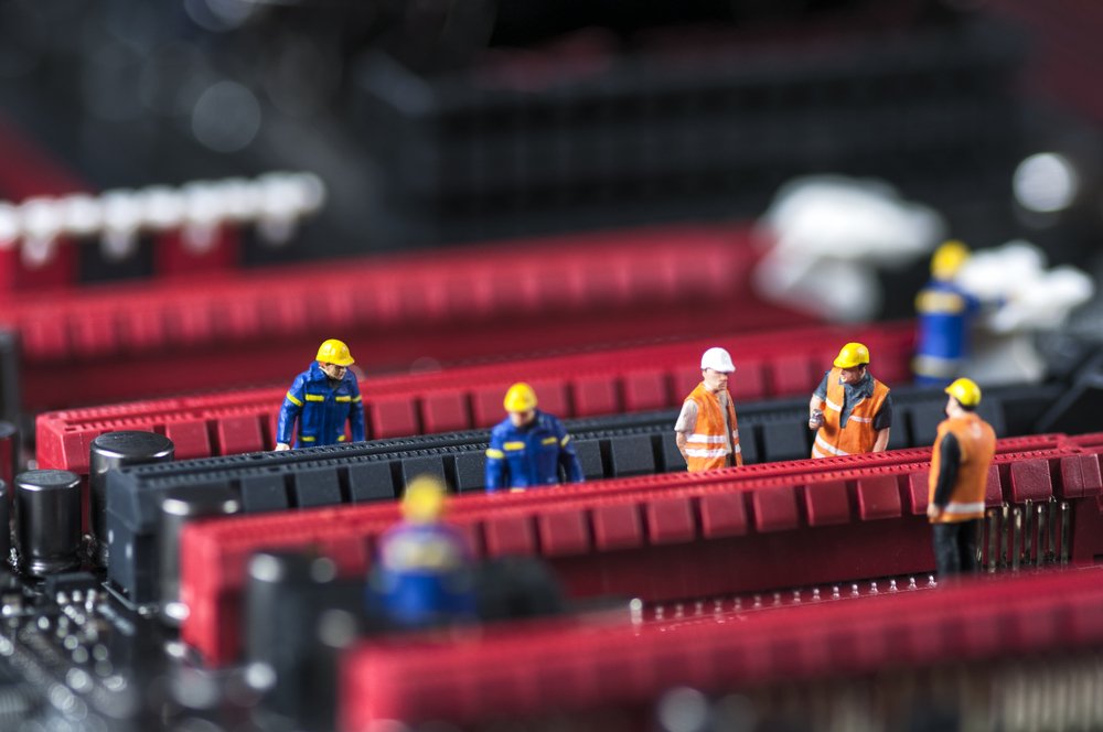 Microsoft Plugs Nearly 1,000 Security Holes – Krebs on Security