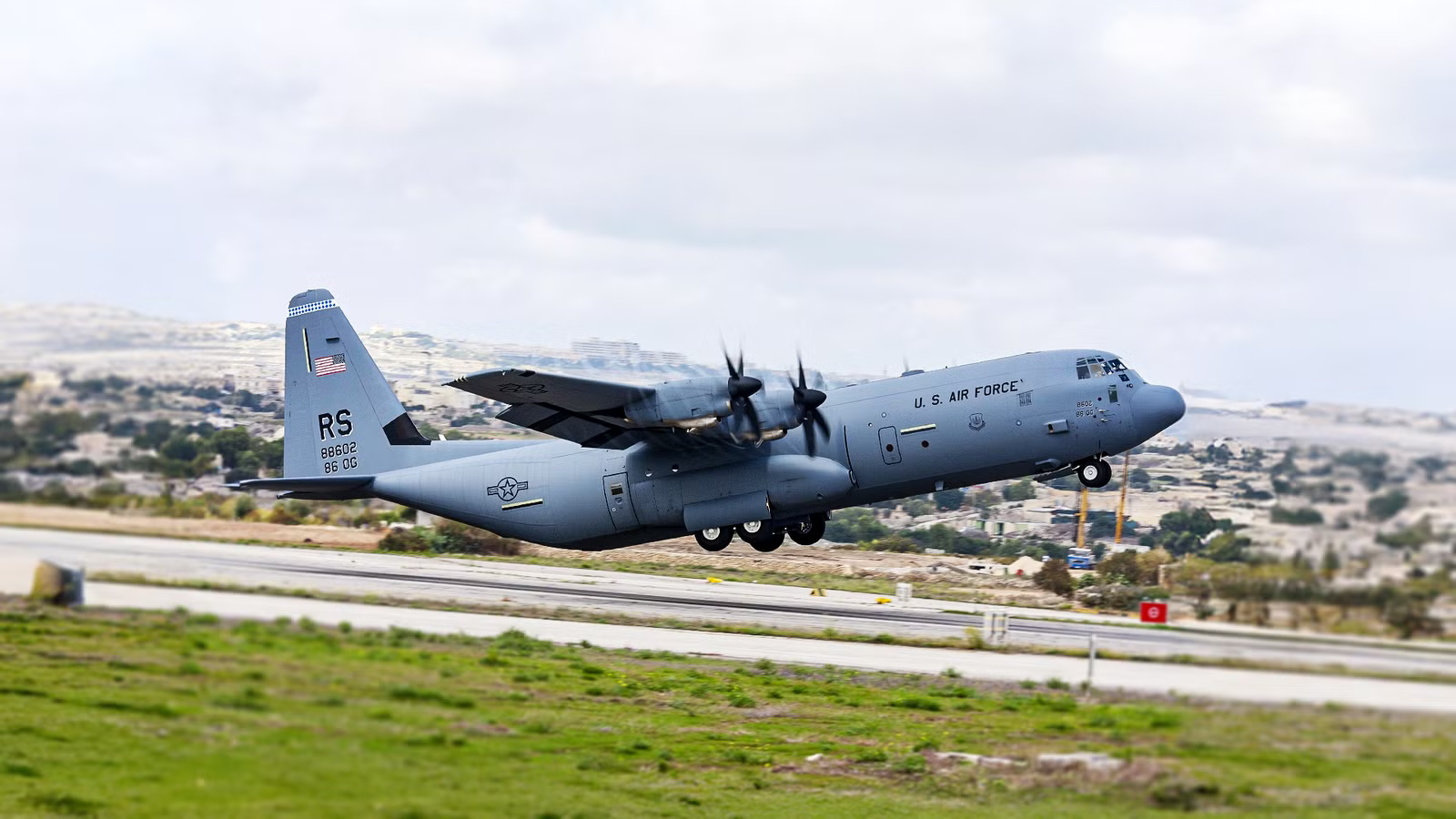 The US Air Force Just Asked Its Standard C-130J To Do The Ski-Equipped LC-130’s Job In Iceland