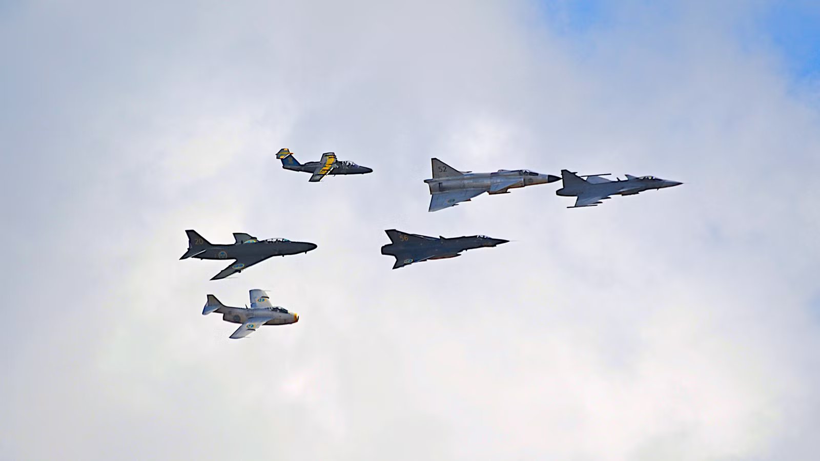 9 Legendary Saab Fighter Jets That Stunned The Aviation World