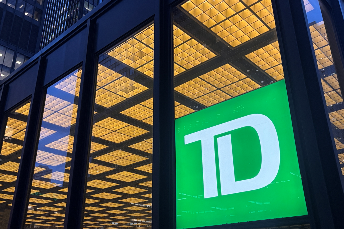 Surrey banker fined $352K after elderly client duped