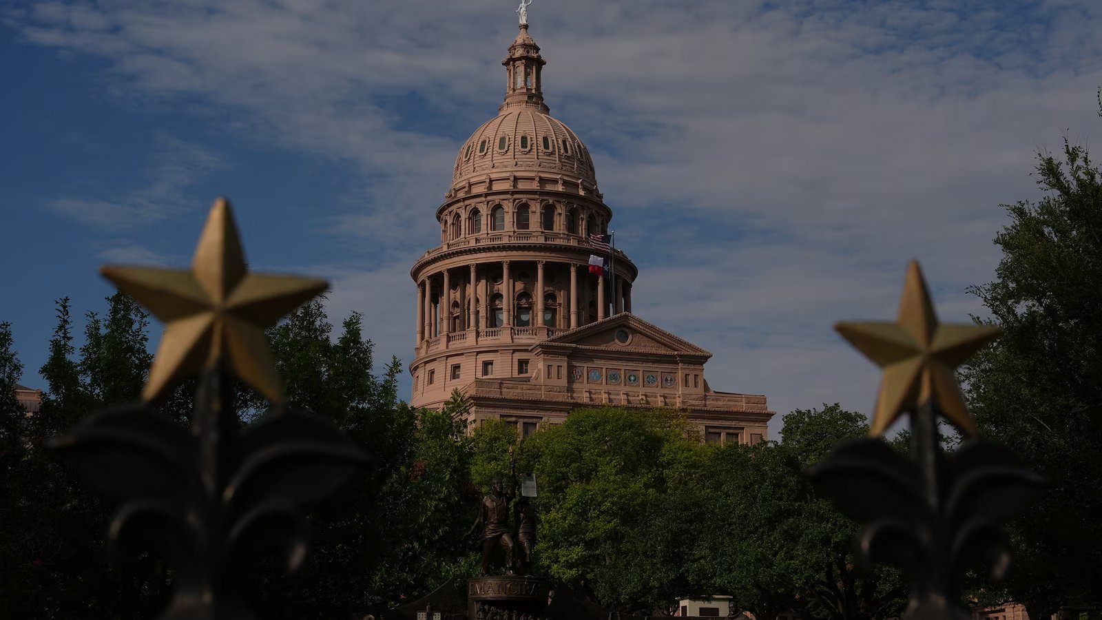 Man in custody following tip about ‘violent attack’ on Texas Capitol: Authorities
