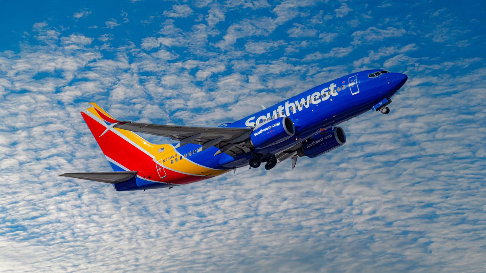 The Real Reason Southwest Airlines Still Hasn’t Retired Its Oldest Boeing 737-700s