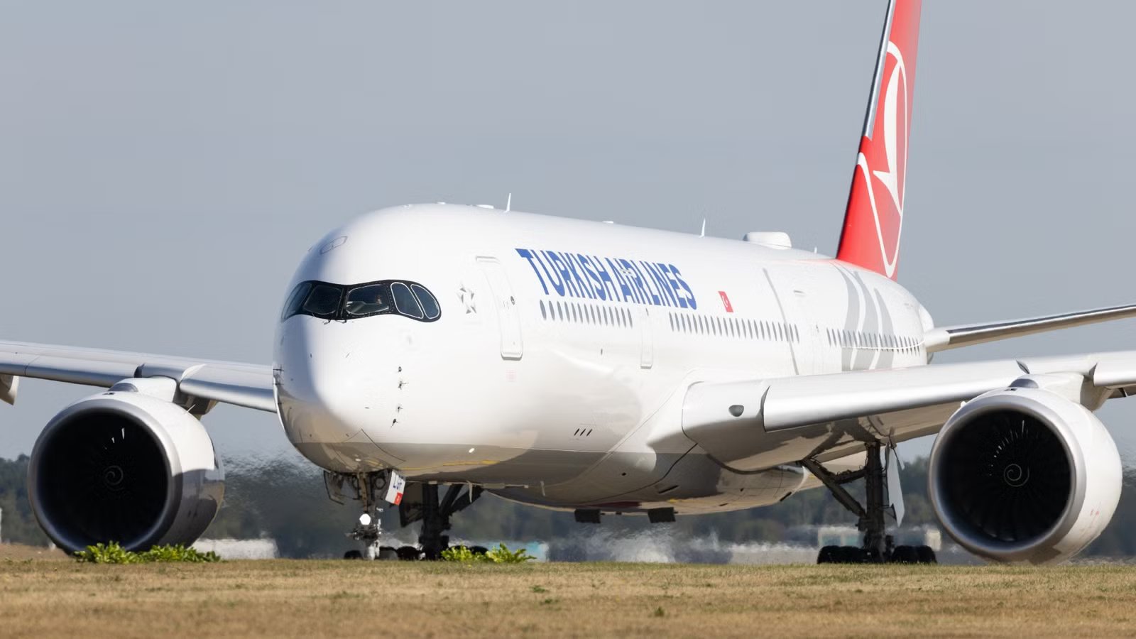 “Continue For The Runway”: Turkish Airlines A350 Enters Newark Runway Without Clearance
