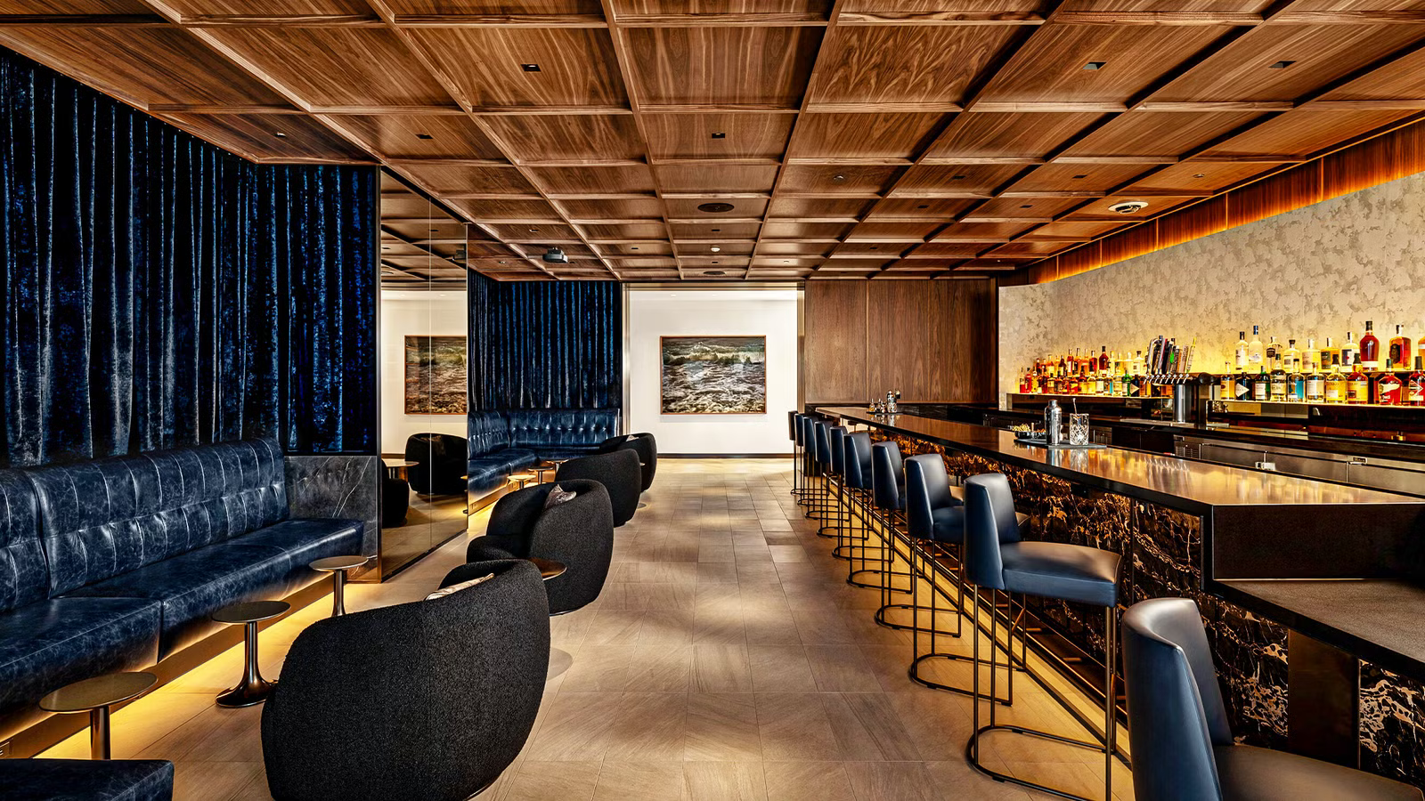 Why United Airlines’ 66 Incoming Boeing 787-9s Are Breaking The Polaris Lounge Network